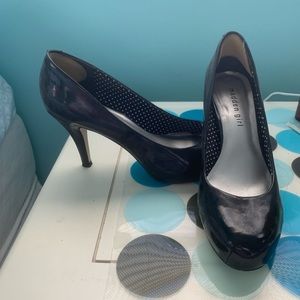 Steve Madden black pumps 7 1/2 or 8